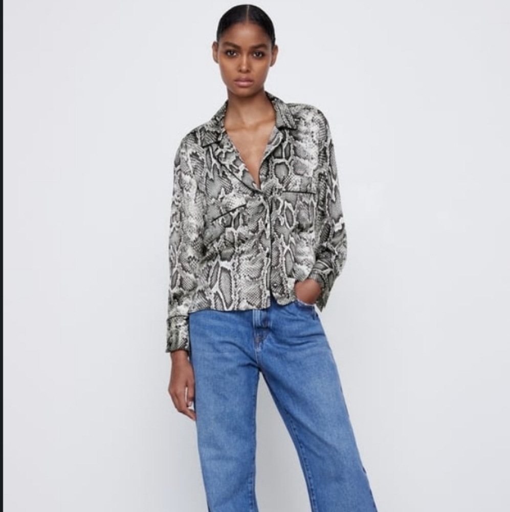 NWOT Zara Animal Print Blouse in Snake M